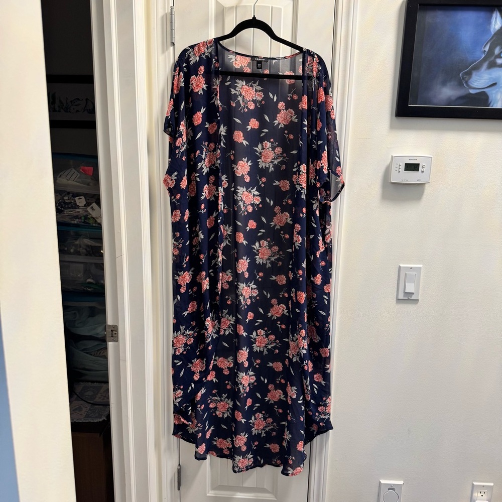 Torrid Size 1/2 Floral Kimono Cardigan
